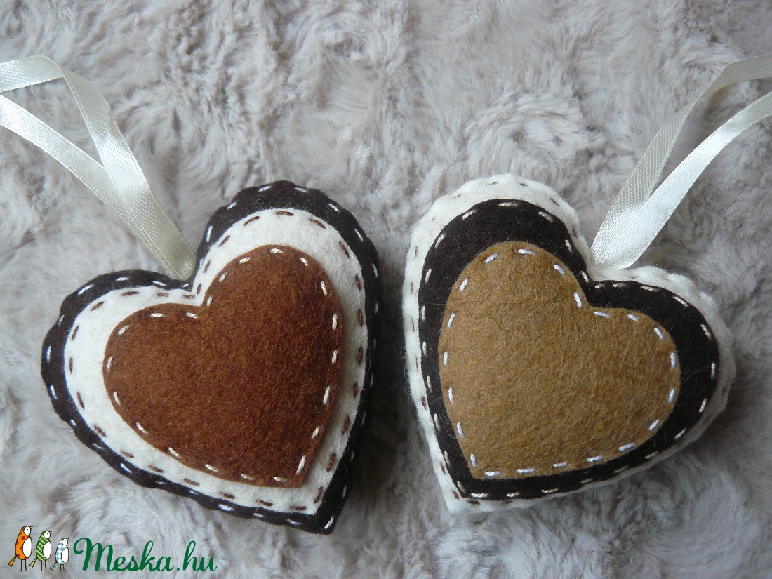Barna-fehér fic szívek -  - Meska.hu