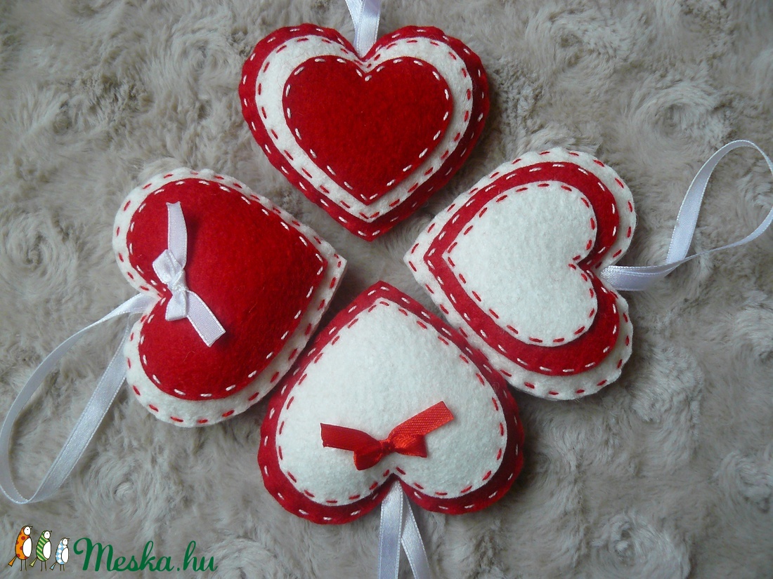Filc szívek piros-fehér -  - Meska.hu