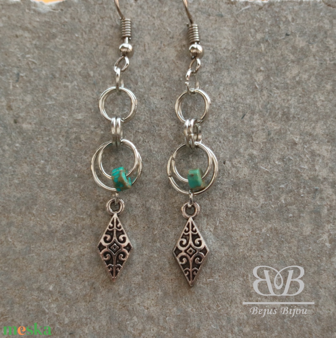 Minimalista rombusz fülbevaló - ékszer - fülbevaló - lógó fülbevaló - Meska.hu