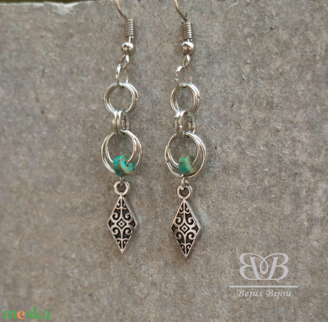 Minimalista rombusz fülbevaló - ékszer - fülbevaló - lógó fülbevaló - Meska.hu