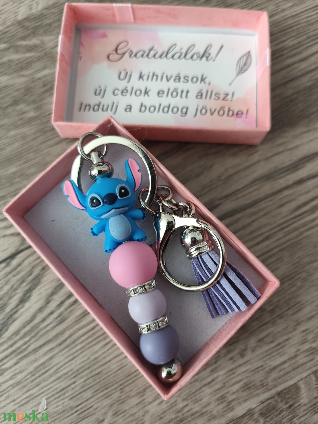 Ballagási Kulcstartó - Stitches lilás akciós termékkép 1