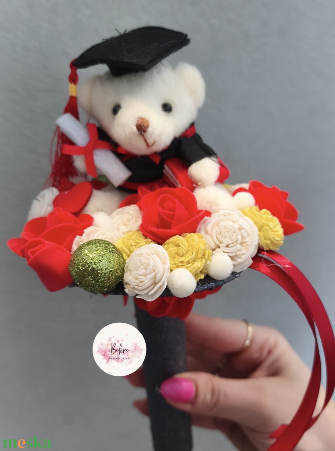 Ballagási örökcsokor - piros maci - otthon & életmód - virágdekoráció - virágok - virágcsokor - Meska.hu