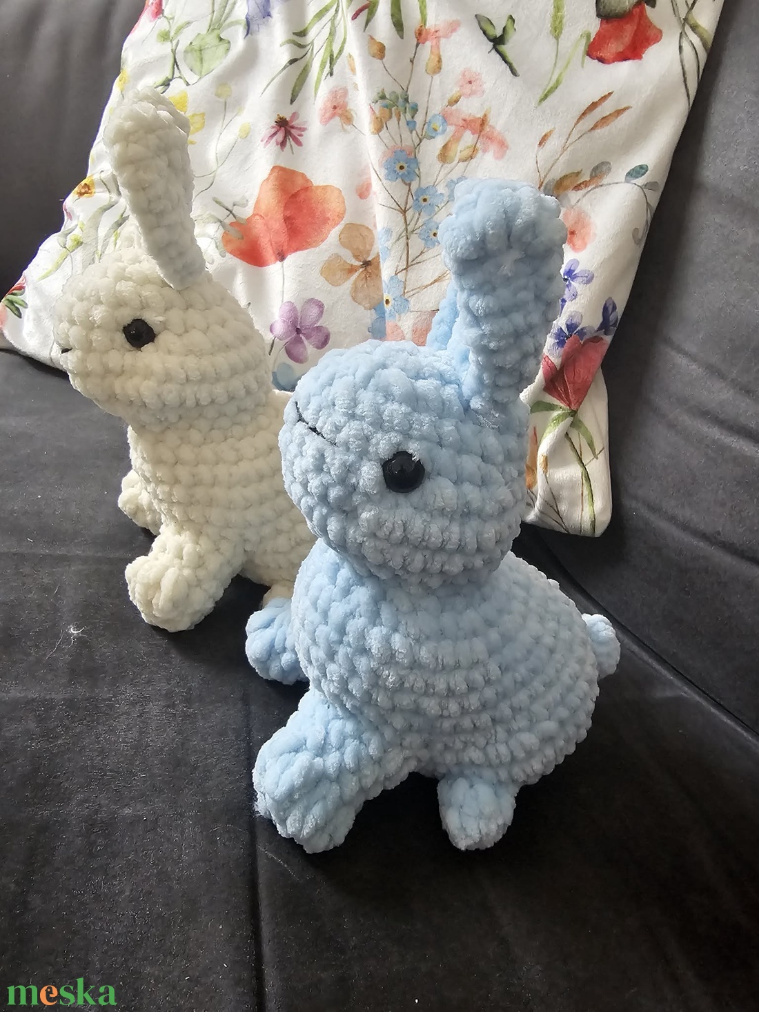 Horgolt húsvéti hangulat - Nyuszi ül a ...... - játék & sport - plüssállat & játékfigura - nyuszi - Meska.hu