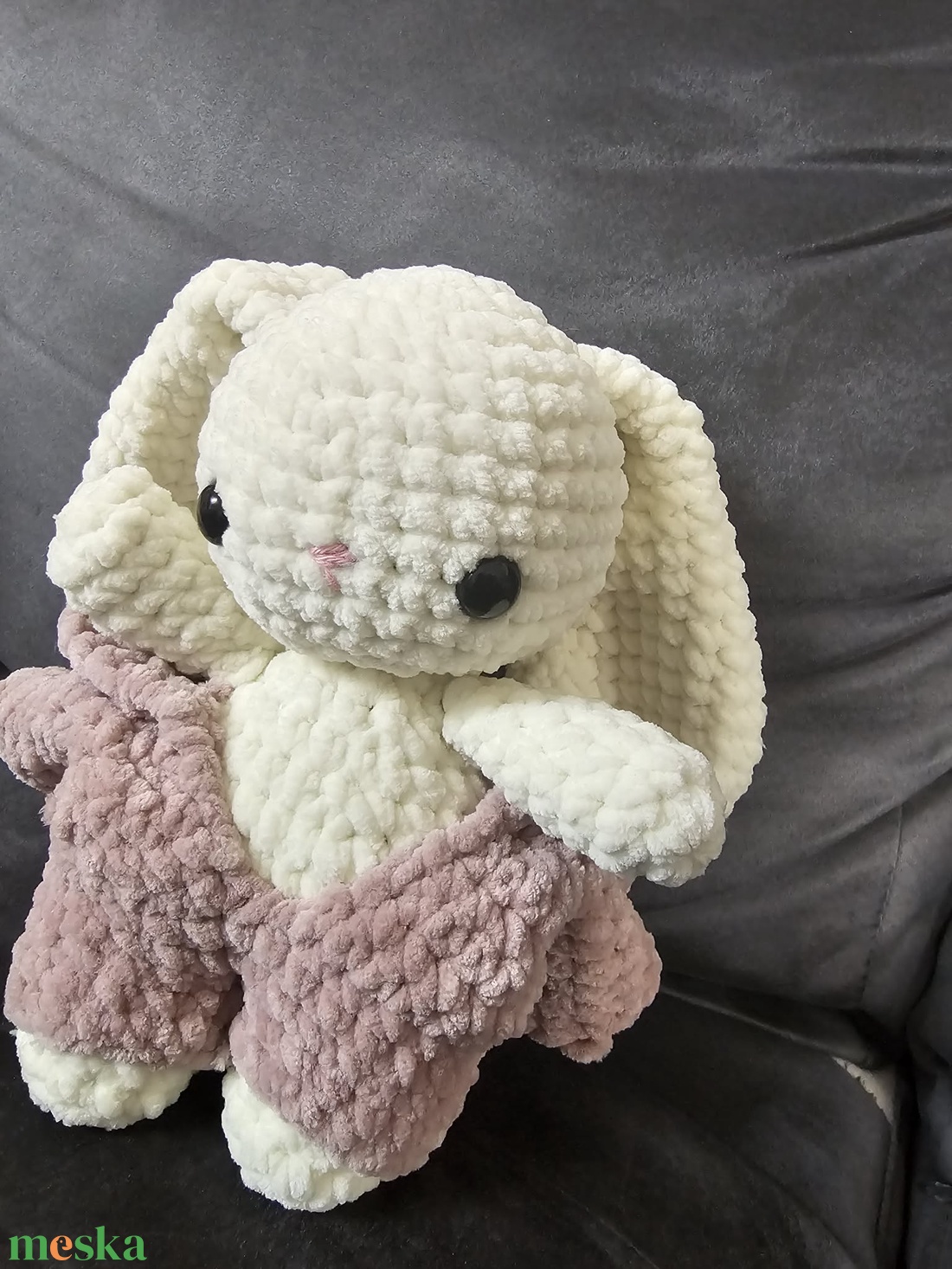 Horgolt Öltöztethető Lógófülű Nyuszi. - játék & sport - plüssállat & játékfigura - nyuszi - Meska.hu