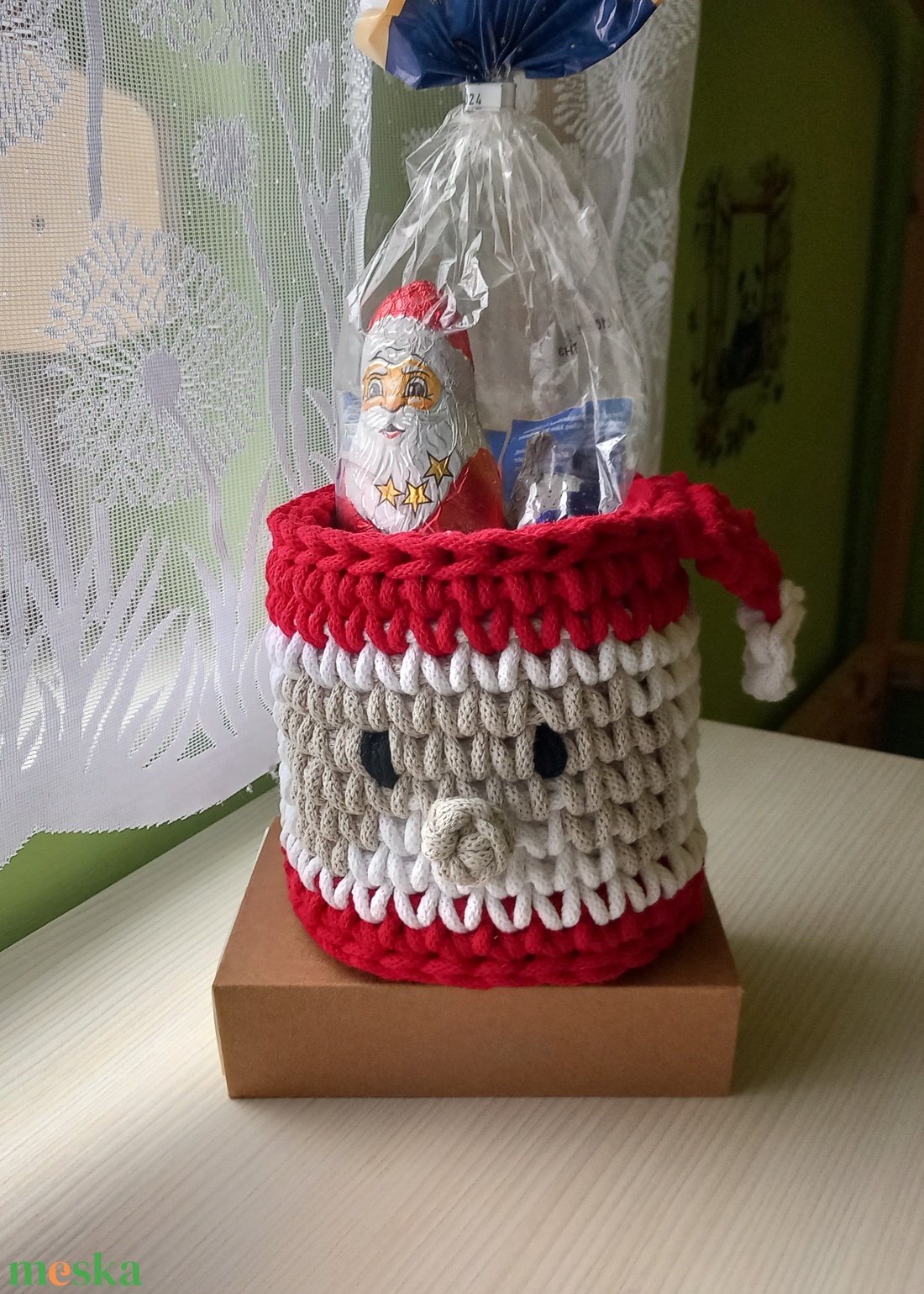 Horgolt mikulás tároló  - karácsony - karácsonyi lakásdekoráció - Meska.hu