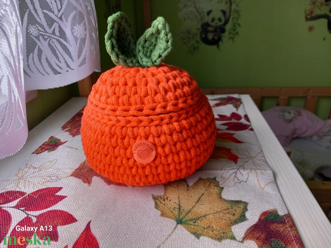 Horgolt narancs tároló  -  - Meska.hu