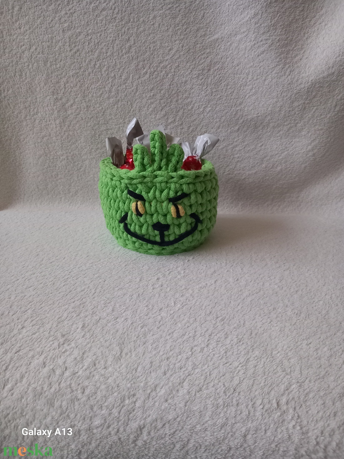 Horgolt kis grincs tároló/ dekoració  -  - Meska.hu