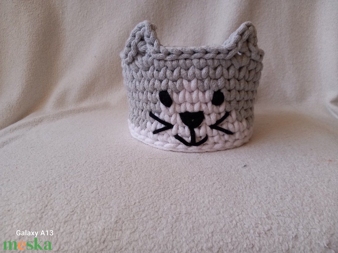 Horgolt cicás tároló  - otthon & életmód - tárolás & rendszerezés - tárolókosár - Meska.hu