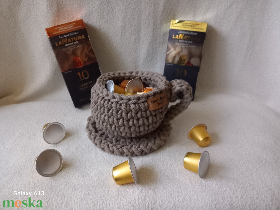 Horgolt kávékapszula tartó talppal - otthon & életmód - konyhafelszerelés, tálalás - konyhai tárolás - tea & kávé tárolás - Meska.hu