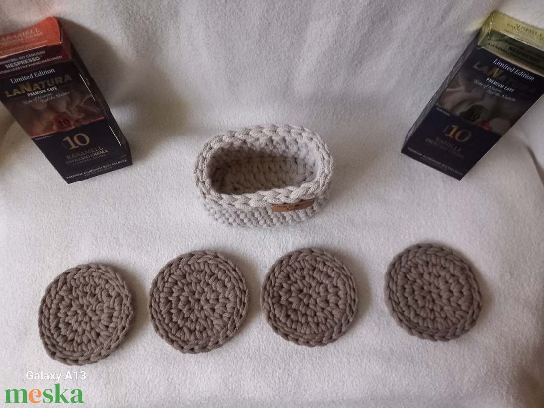 Horgolt poháralátét szett( bézs) - otthon & életmód - konyhafelszerelés, tálalás - tálalás - tányér- és poháralátét - Meska.hu