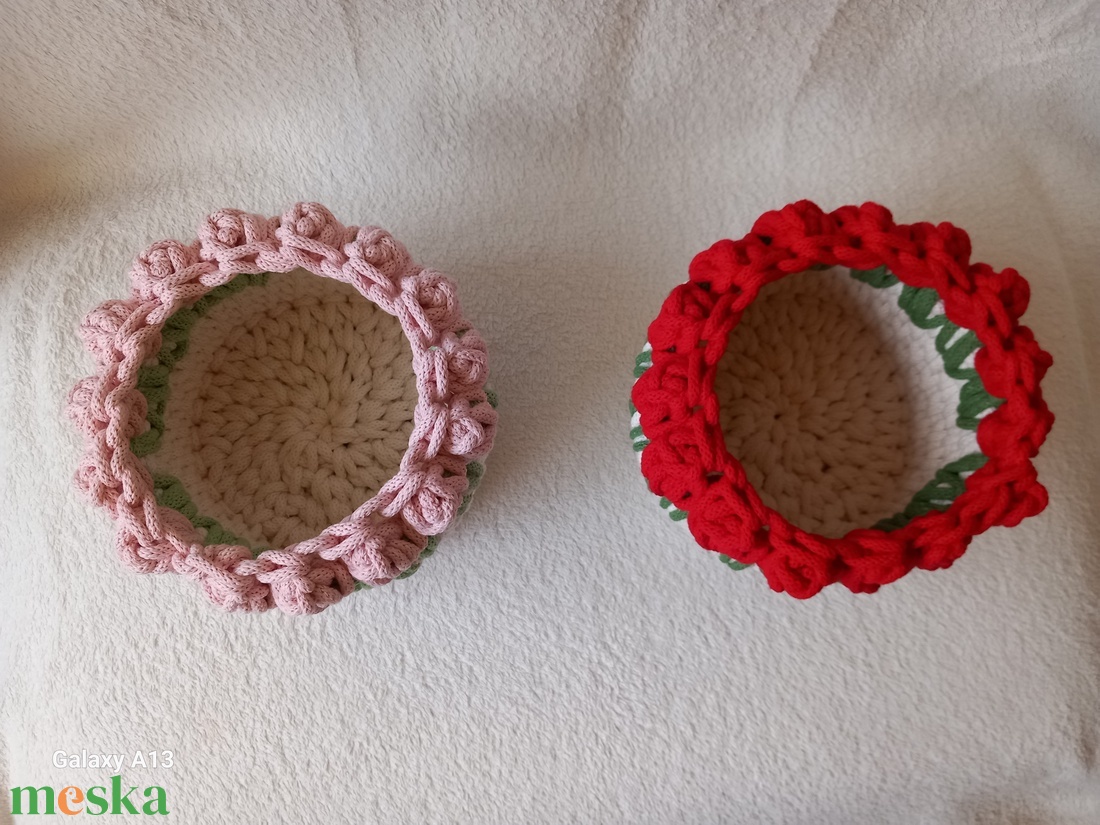 Horgolt tulipános kosarak  - otthon & életmód - tárolás & rendszerezés - doboz - Meska.hu