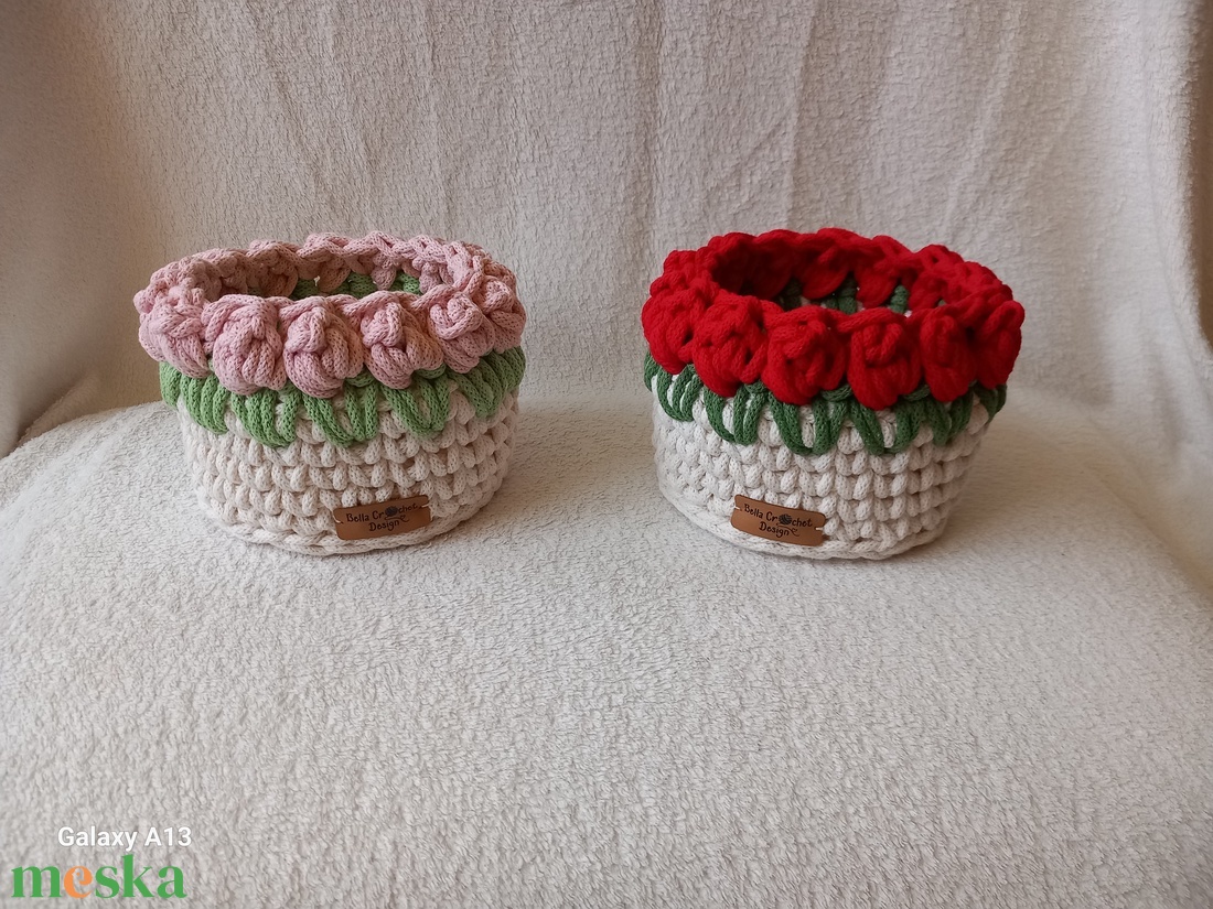 Horgolt tulipános kosarak  - otthon & életmód - tárolás & rendszerezés - doboz - Meska.hu