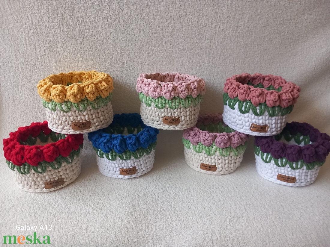 Nőnapi horgolt tulipános kosárkák - otthon & életmód - tárolás & rendszerezés - tárolókosár - Meska.hu