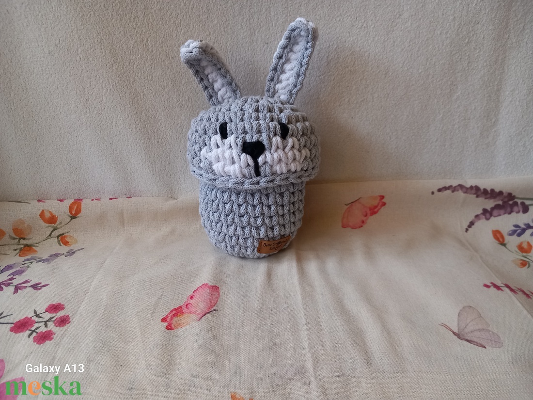 Horgolt nyuszis tároló - ünnepi díszek, dekorációk - húsvéti díszek és dekorációk - húsvéti kosár - Meska.hu