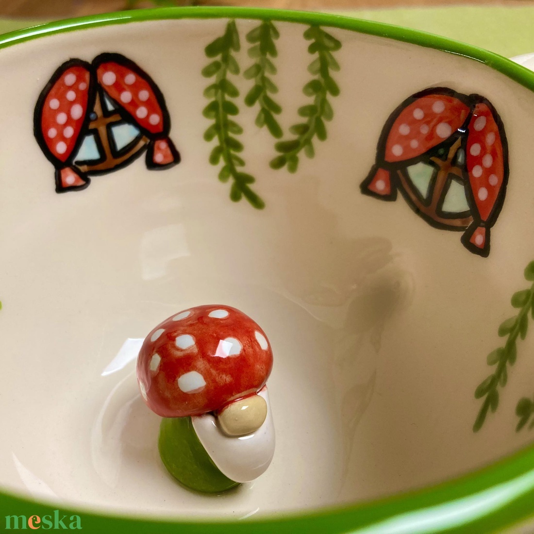 GOMBA MANÓ  - kukucskáló bögre  - otthon & életmód - konyhafelszerelés, tálalás - tálalás - bögre & csésze - Meska.hu
