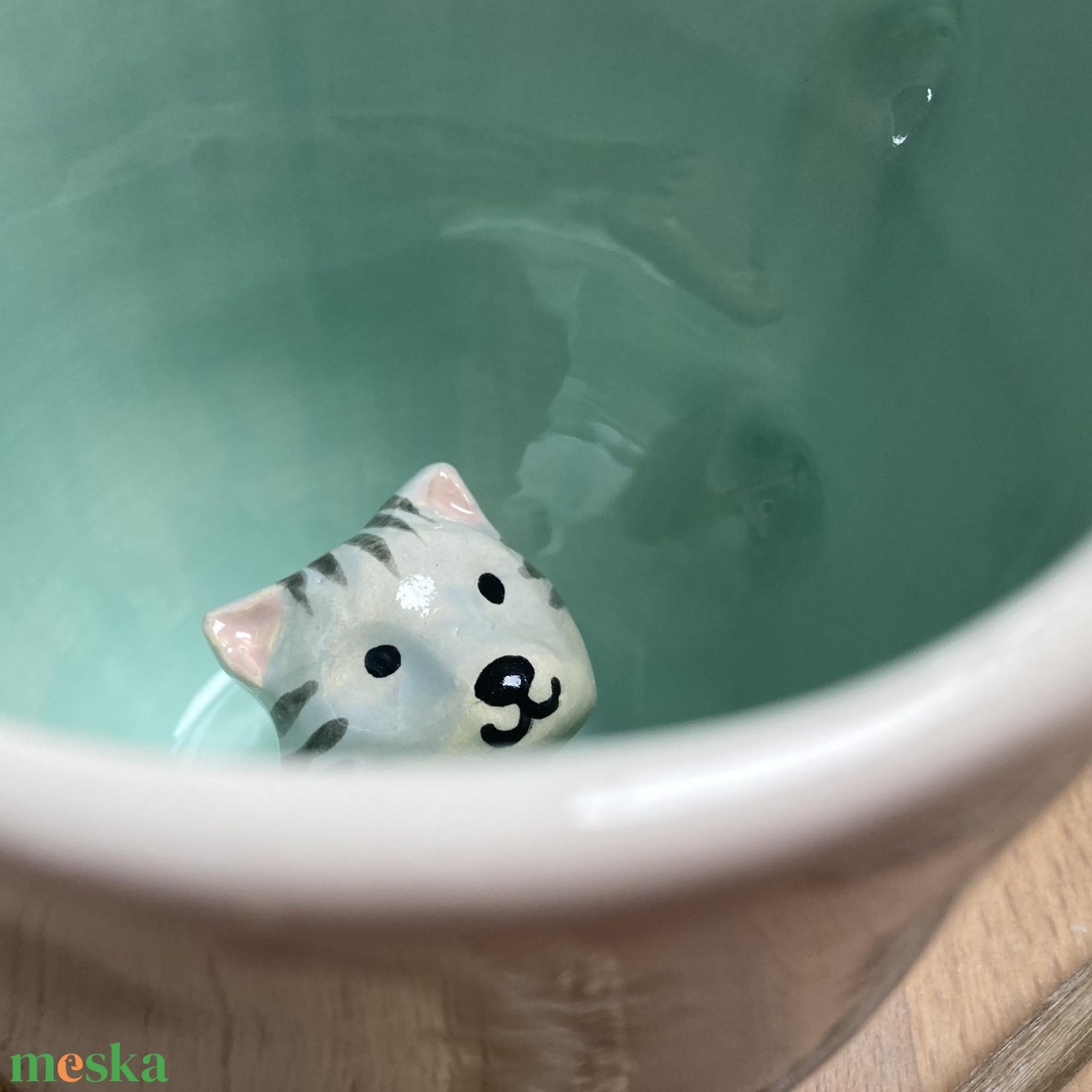 SZÜRKE CIRMOS CICA - kukucskáló bögre - otthon & életmód - konyhafelszerelés, tálalás - tálalás - bögre & csésze - Meska.hu