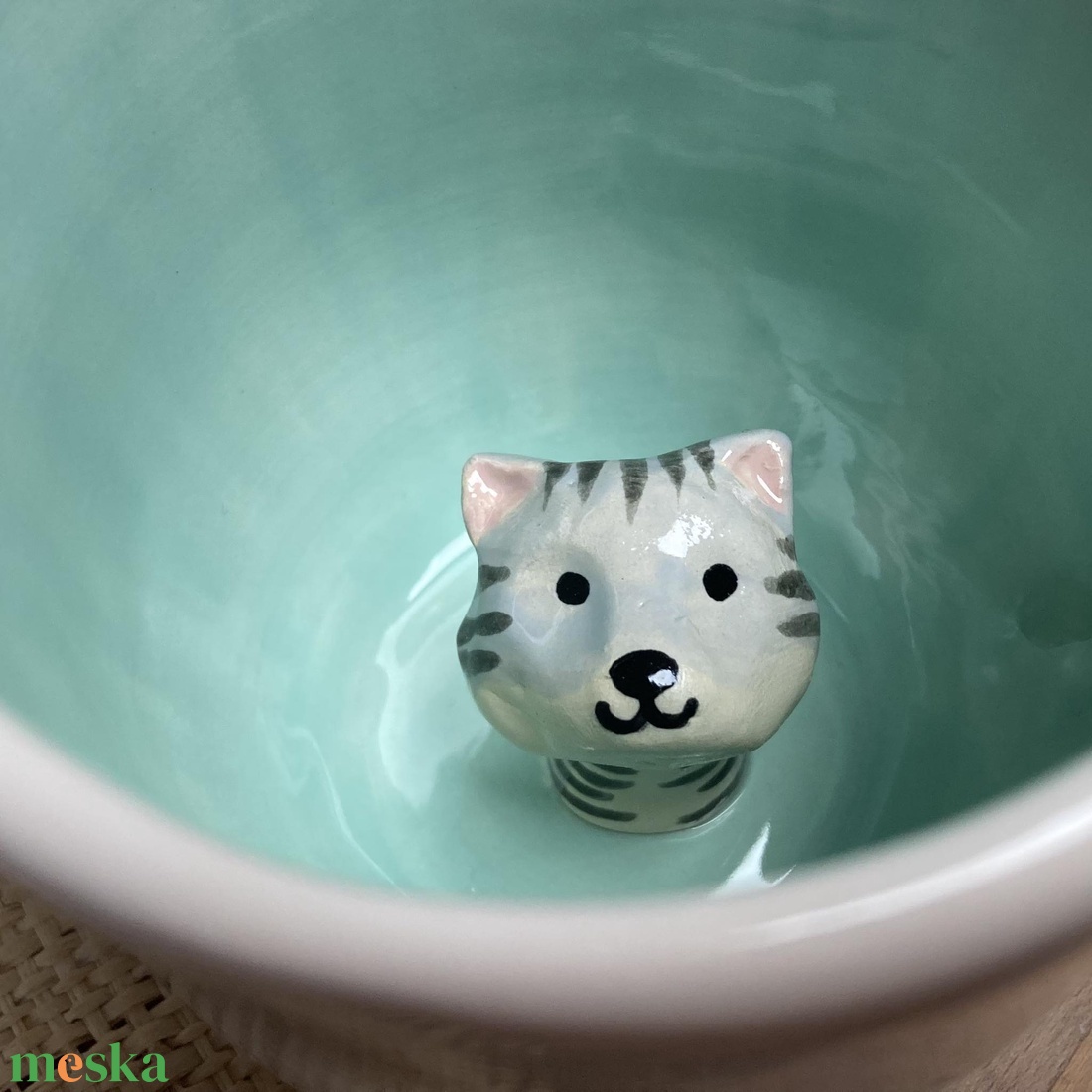 SZÜRKE CIRMOS CICA - kukucskáló bögre - otthon & életmód - konyhafelszerelés, tálalás - tálalás - bögre & csésze - Meska.hu