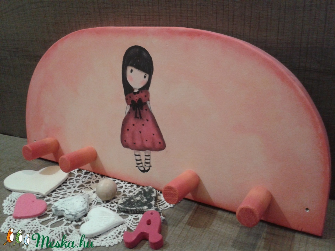 Kézzel festett Gorjuss babás fogas. -  - Meska.hu