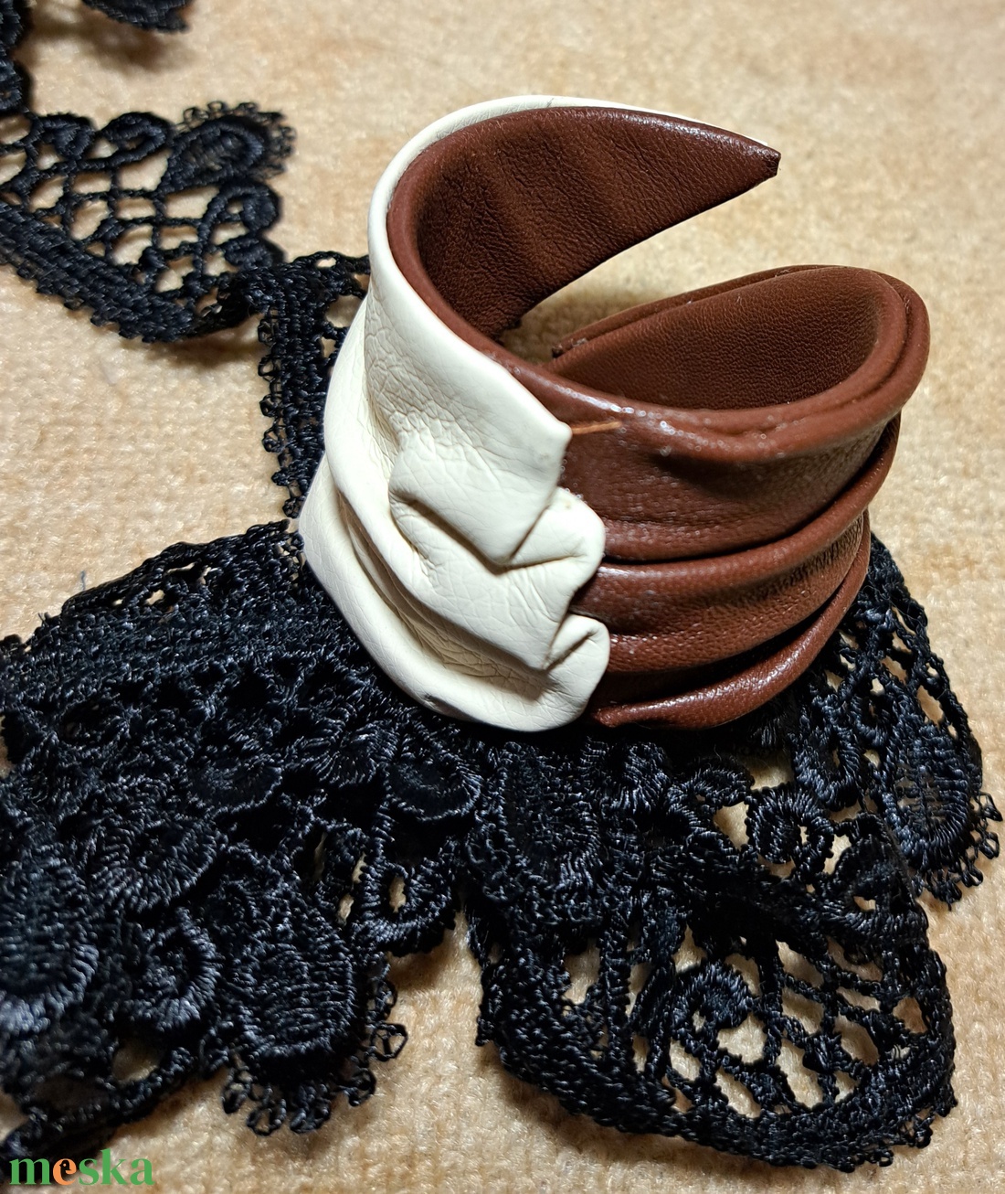 Kapucíner karkötő - ékszer - karkötő - karperec - Meska.hu