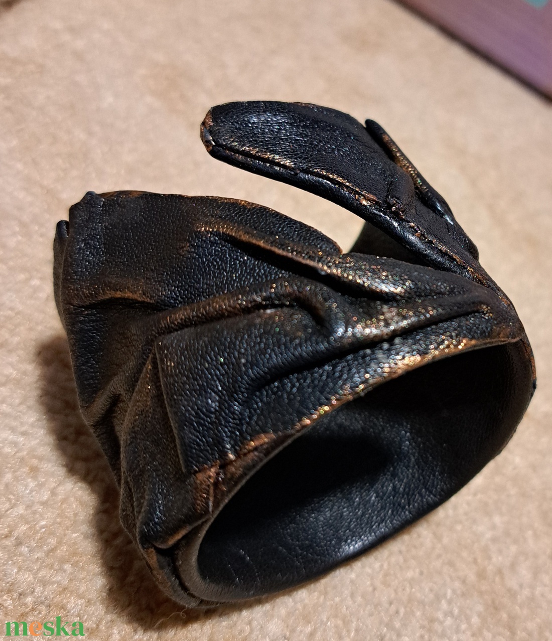 Fekete csillogás - ékszer - karkötő - karperec - Meska.hu