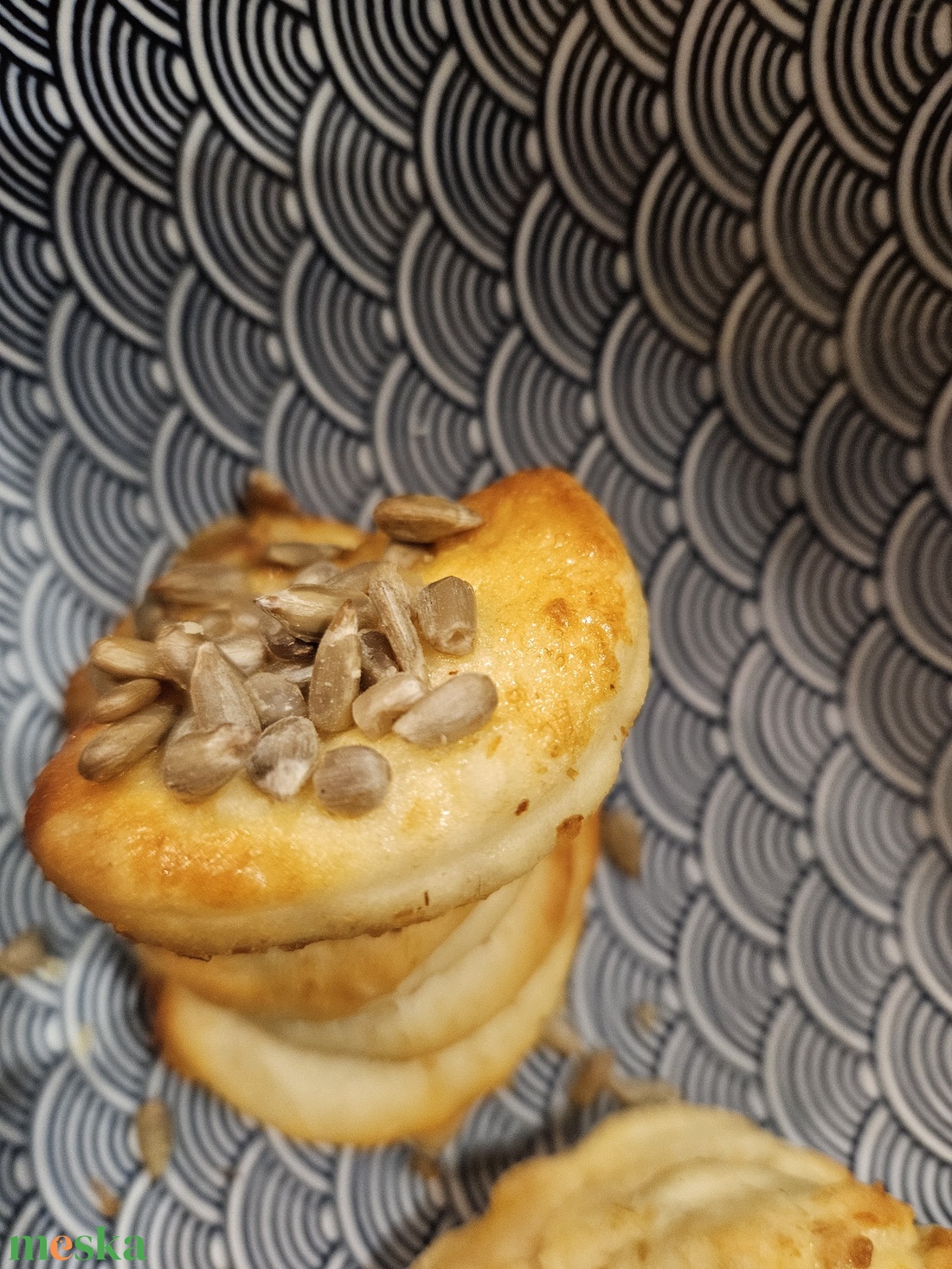 Luca napi töpörtős pogácsa - élelmiszer - rágcsa & chips - Meska.hu