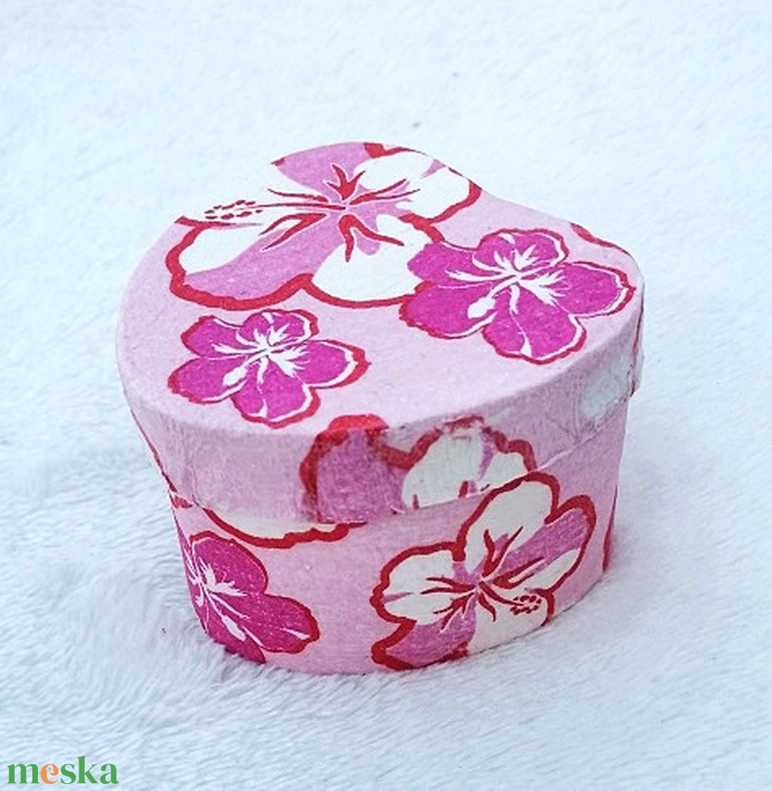 Szív alakú ékszerdoboz, ékszertartó dobozka - Nefelejcs mintával, pink - ékszer - ékszertartó - ékszerdoboz - Meska.hu