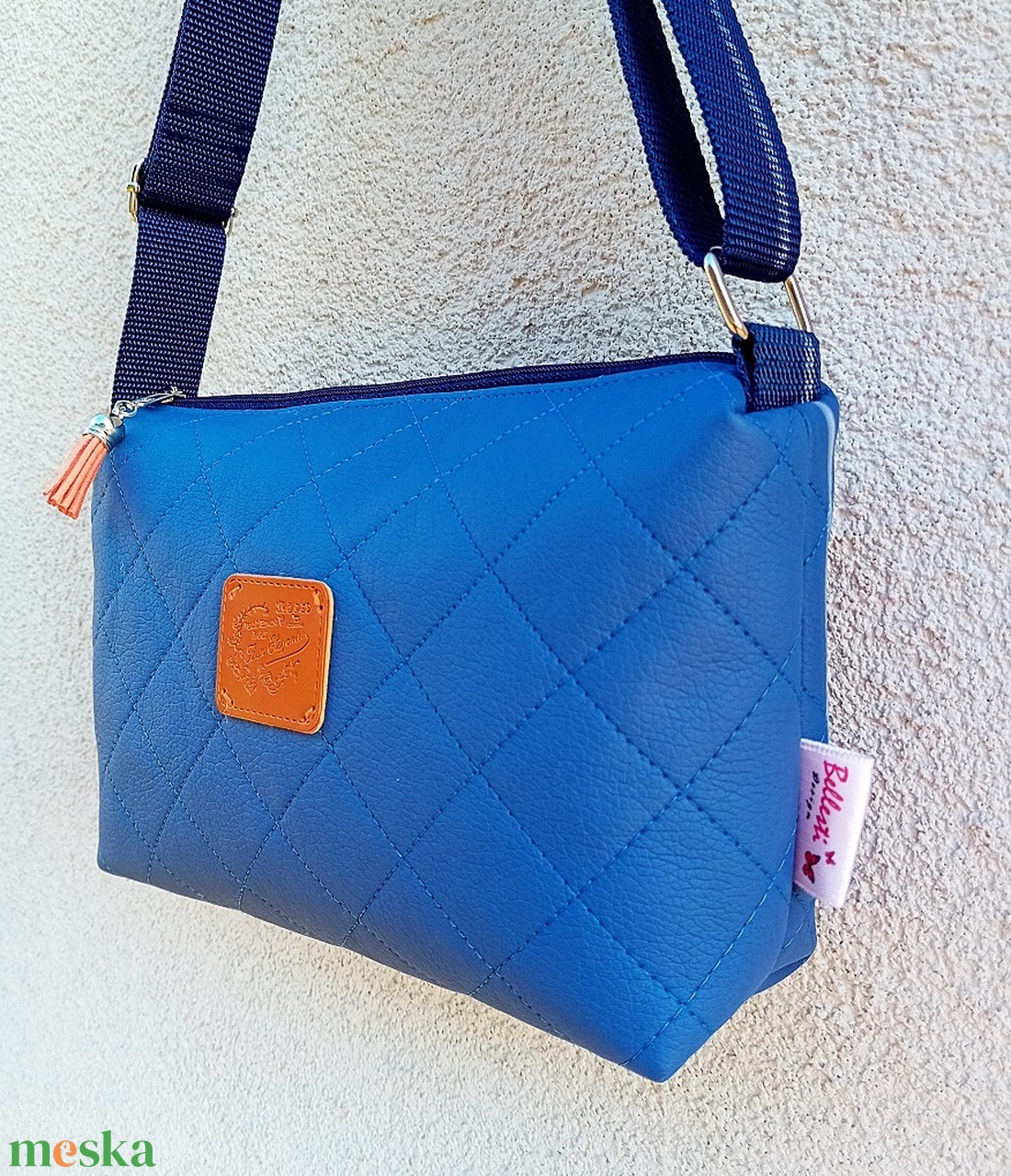 Kék női válltáska steppelt mintával 23x16 cm - táska & tok - kézitáska & válltáska - vállon átvethető táska - Meska.hu