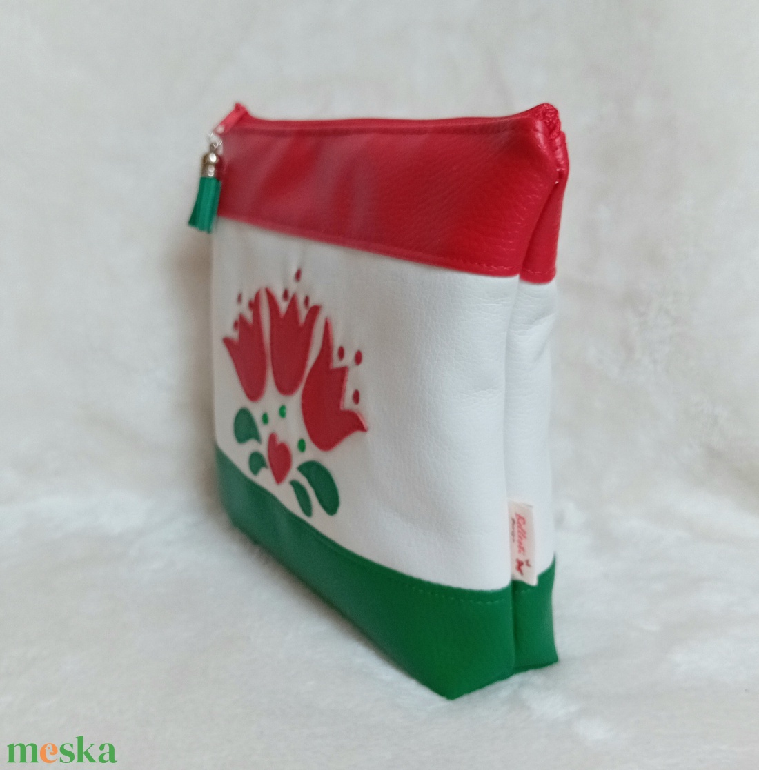 Magyaros neszesszer, bármitartó - tulipán párta mintás II. - táska & tok - neszesszer - Meska.hu Magyaros neszesszer, bármitartó - tulipán párta mintás II. - táska & tok - neszesszer - Meska.hu