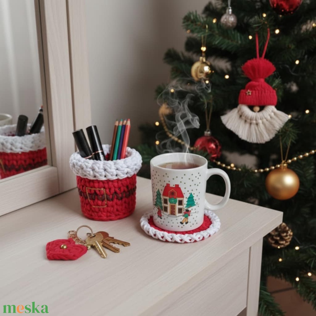 Karácsonyi kuckózás ajándékszett, piros, bögrés - otthon & életmód - tárolás & rendszerezés - tárolókosár - Meska.hu