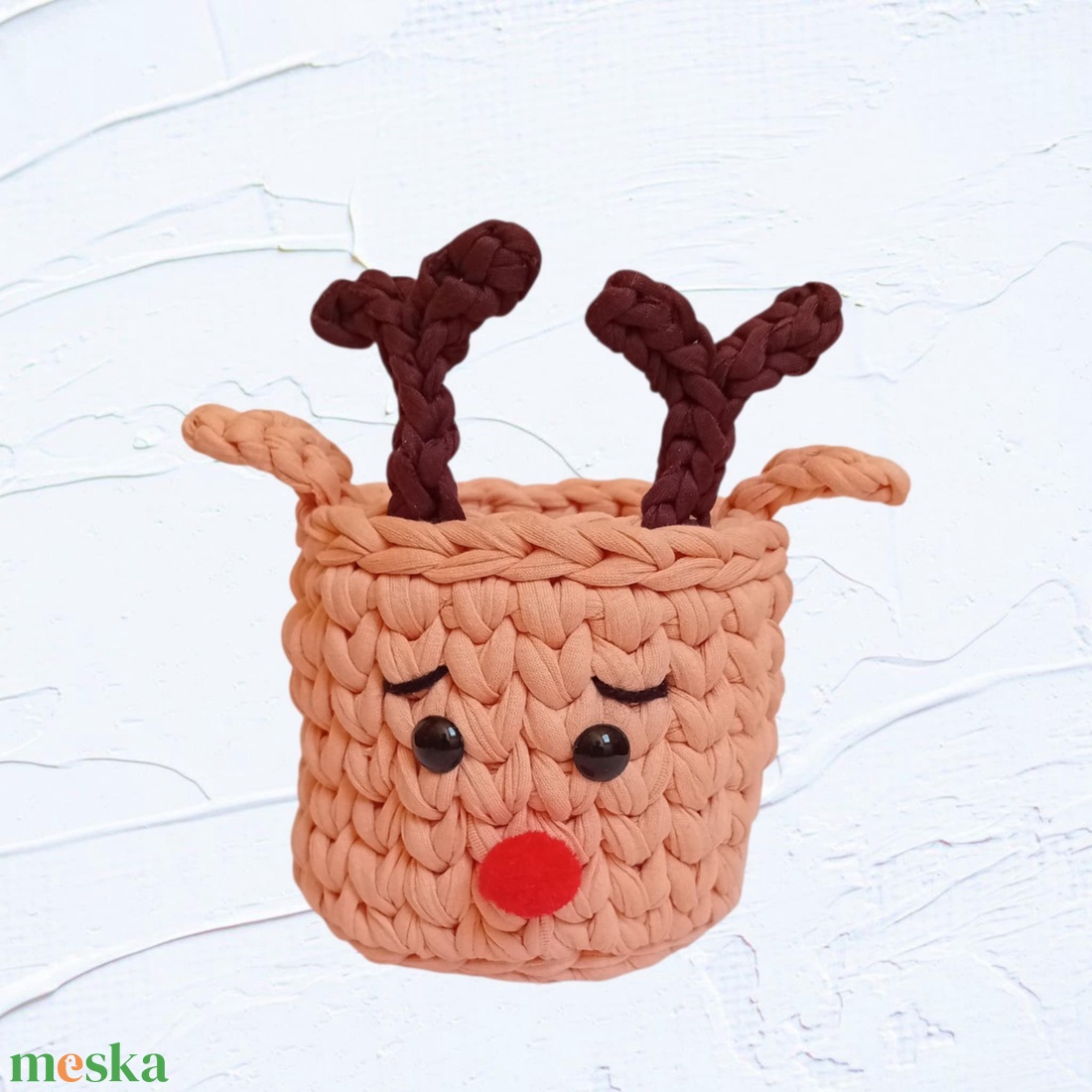 Horgolt kosárka rénszarvas - barack színű - karácsony - karácsonyi lakásdekoráció - ünnepi asztaldekoráció - Meska.hu