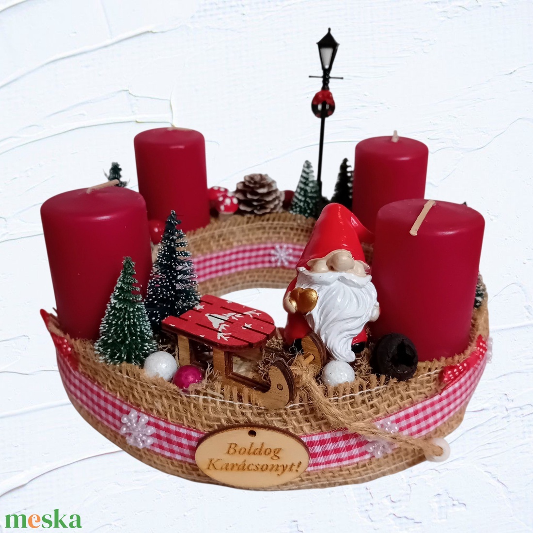 Adventi, karácsonyi manós koszorú, asztaldísz bordó - karácsony - adventi díszek - adventi koszorú - Meska.hu