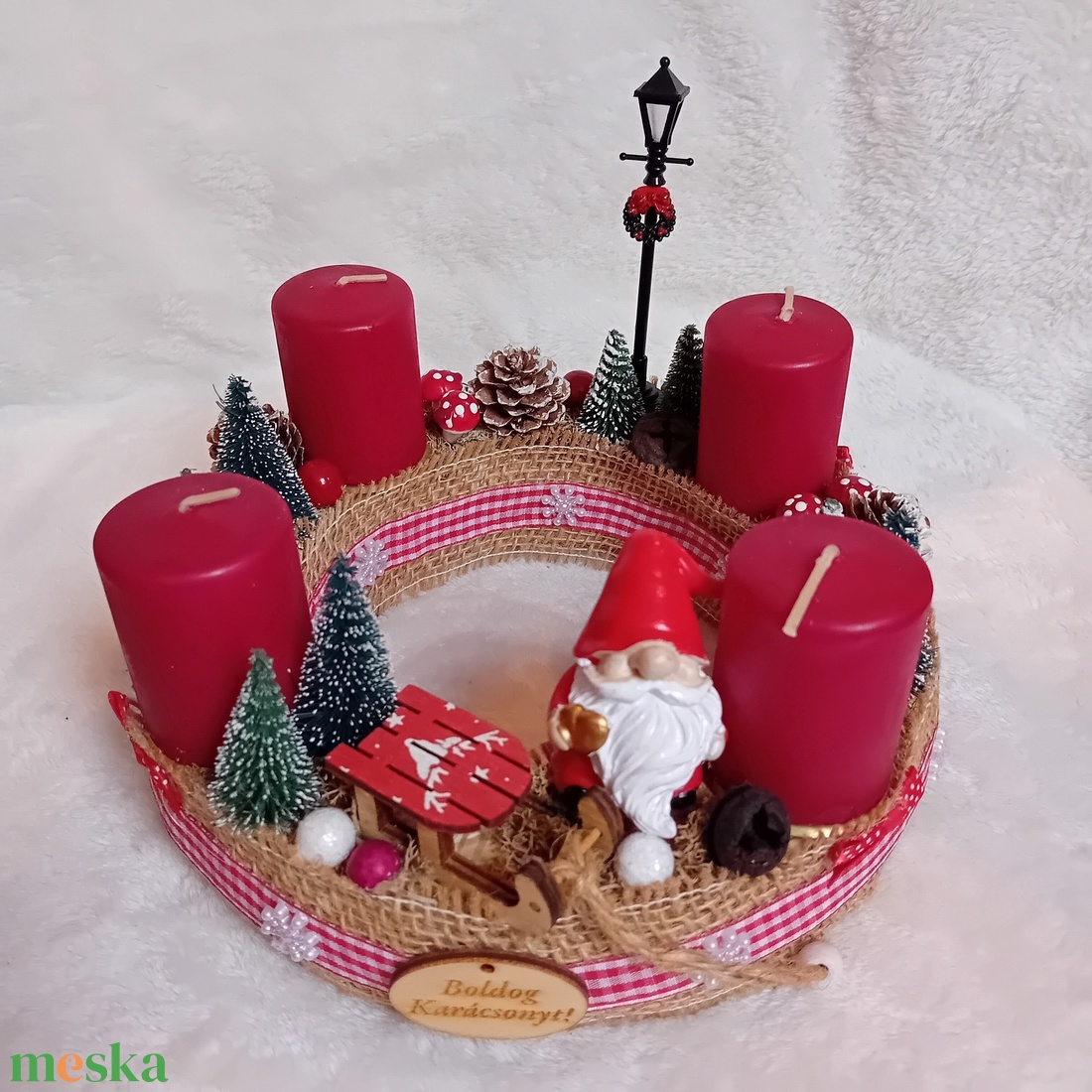 Adventi, karácsonyi manós koszorú, asztaldísz bordó - karácsony - adventi díszek - adventi koszorú - Meska.hu