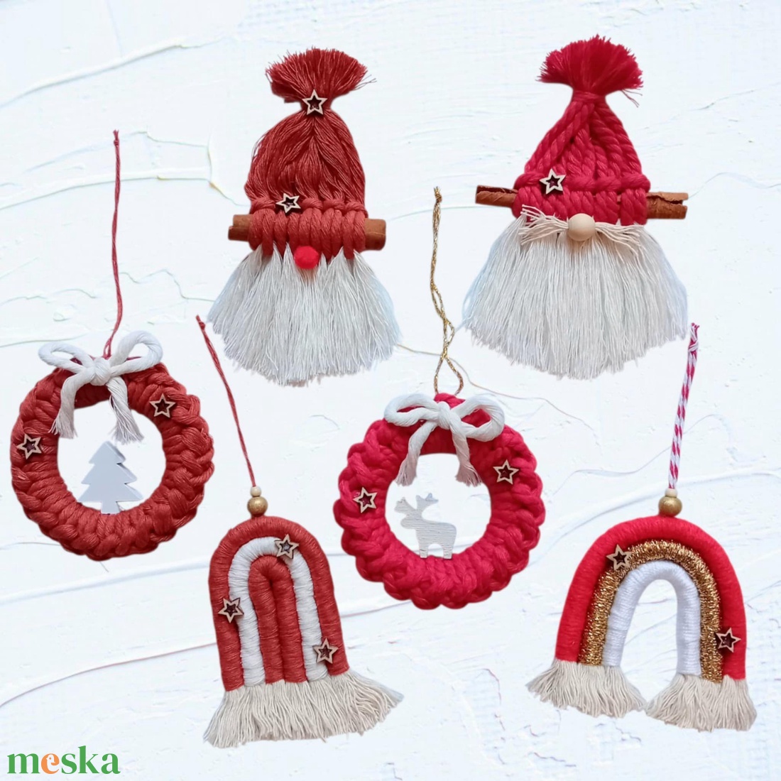 Makramé karácsonyfadíszek, télapó, szivárvány, koszorú - karácsony - karácsonyi lakásdekoráció - karácsonyfadíszek - Meska.hu