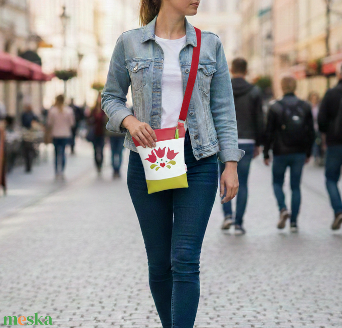 2in1 válltáska oldaltáska tulipán mintás folklór 20x23 cm - táska & tok - kézitáska & válltáska - vállon átvethető táska - Meska.hu