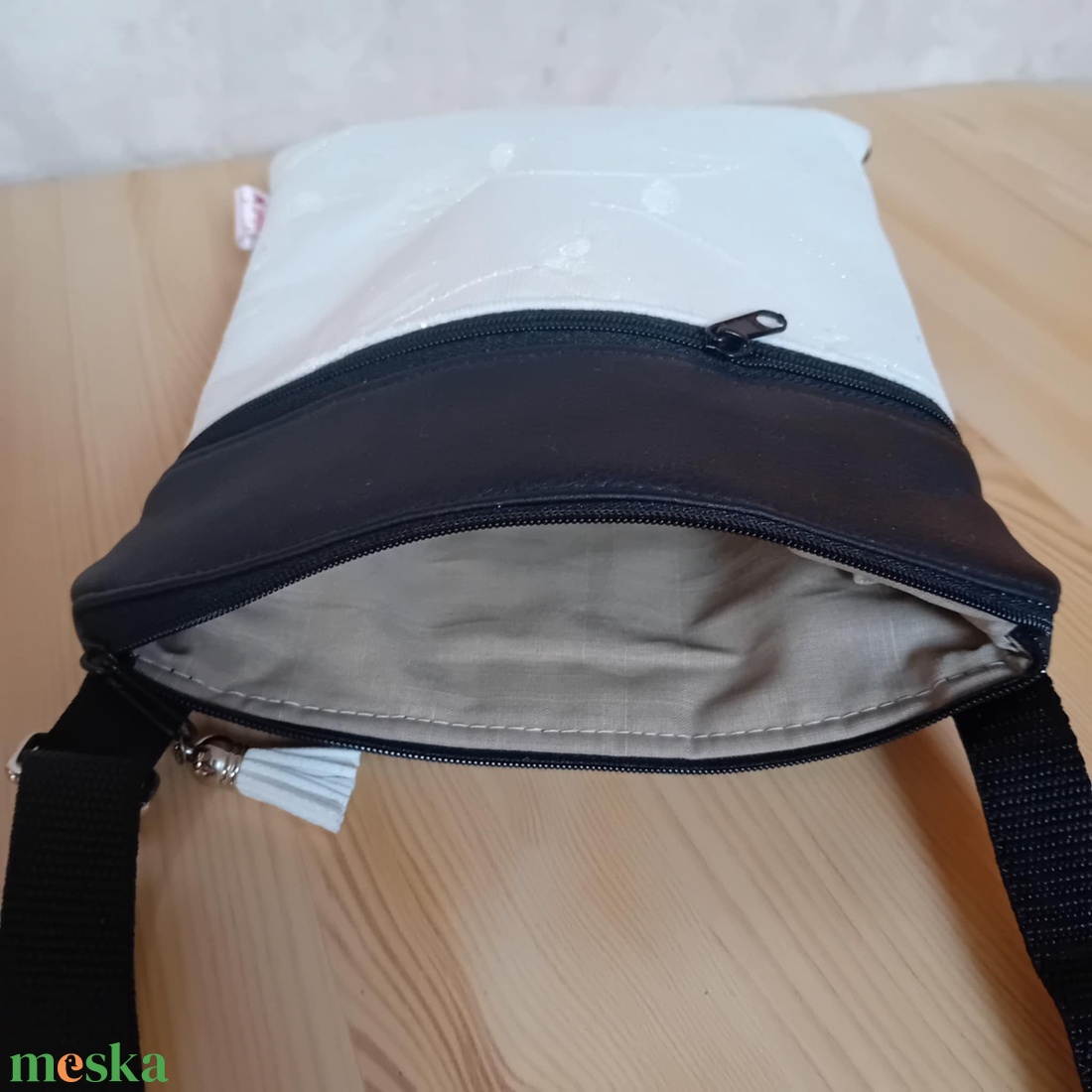 2in1 válltáska alkalmi oldaltáska hímzett mintával fekete 20x23 cm - táska & tok - kézitáska & válltáska - vállon átvethető táska - Meska.hu