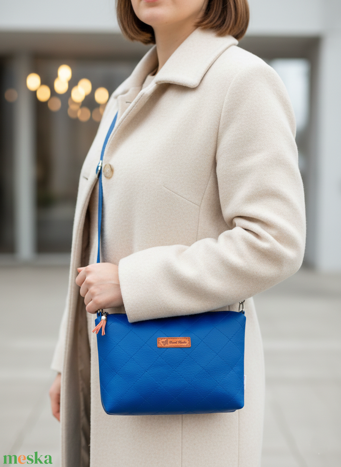 Rohangálós válltáska oldaltáska 2in1 steppelt mintával kék textilbőr 23x15 cm - táska & tok - kézitáska & válltáska - vállon átvethető táska - Meska.hu