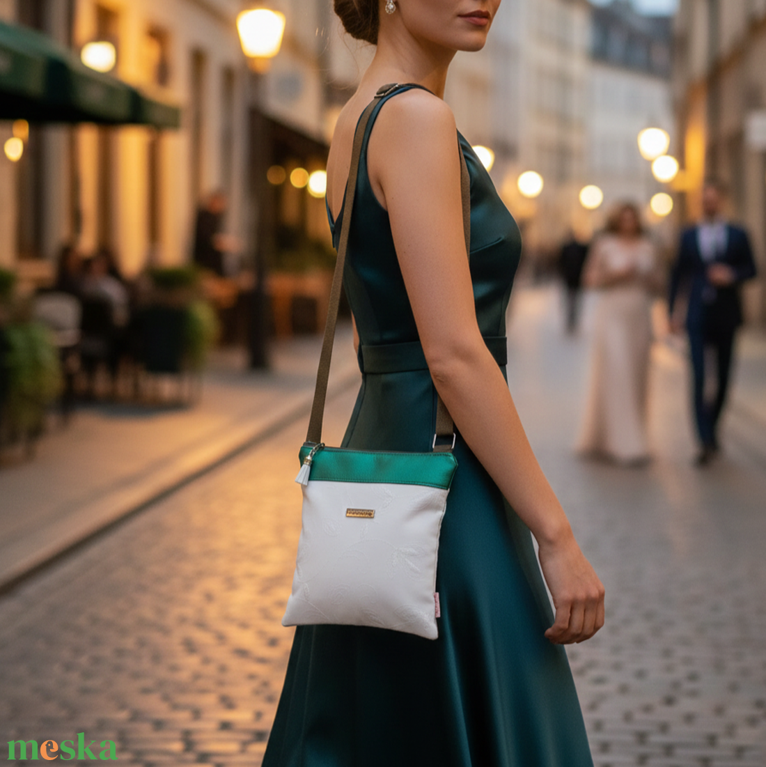 2in1 válltáska alkalmi oldaltáska metálzöld hímzett mintával 20x22 cm - táska & tok - kézitáska & válltáska - vállon átvethető táska - Meska.hu