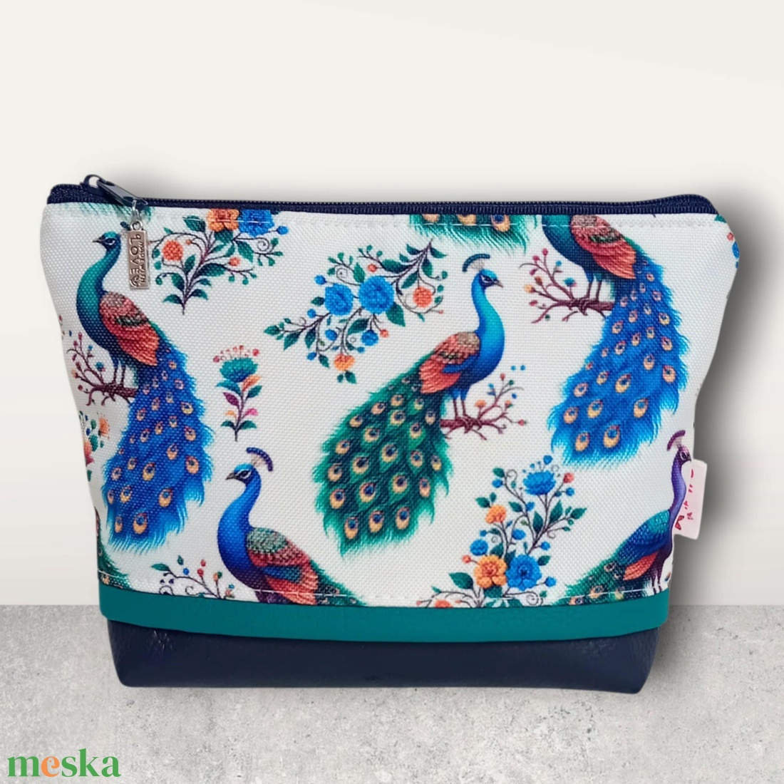  Neszesszer univerzális bármitartó páva mintával 20x14 cm - táska & tok - neszesszer - Meska.hu
