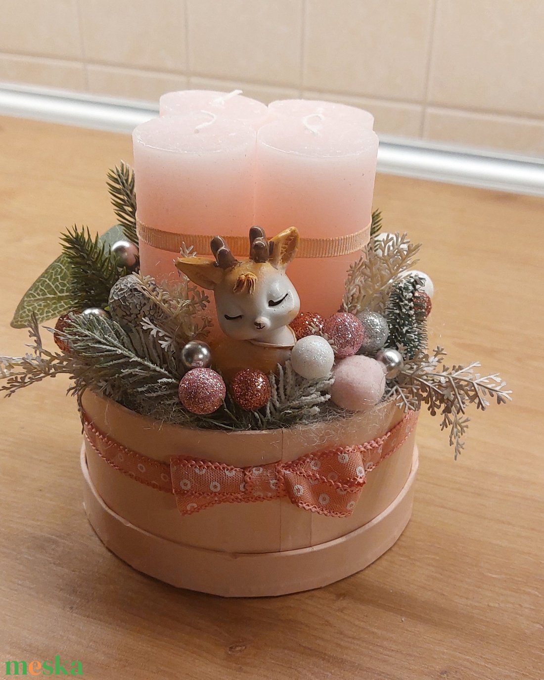 Adventi asztalidísz rózsaszín boxban,alvó őzikével,gyertyával. - karácsony - adventi díszek - adventi koszorú - Meska.hu