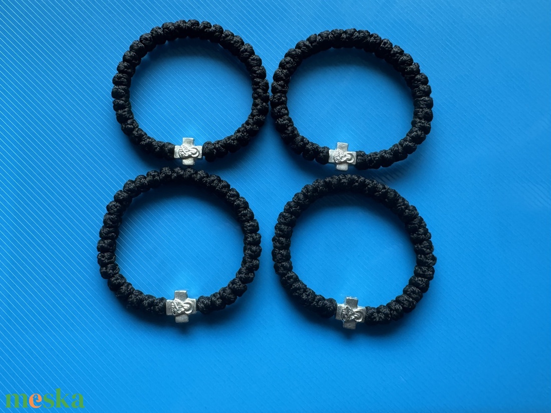 Csotki karkötő - ékszer - karkötő - fonott karkötő - Meska.hu