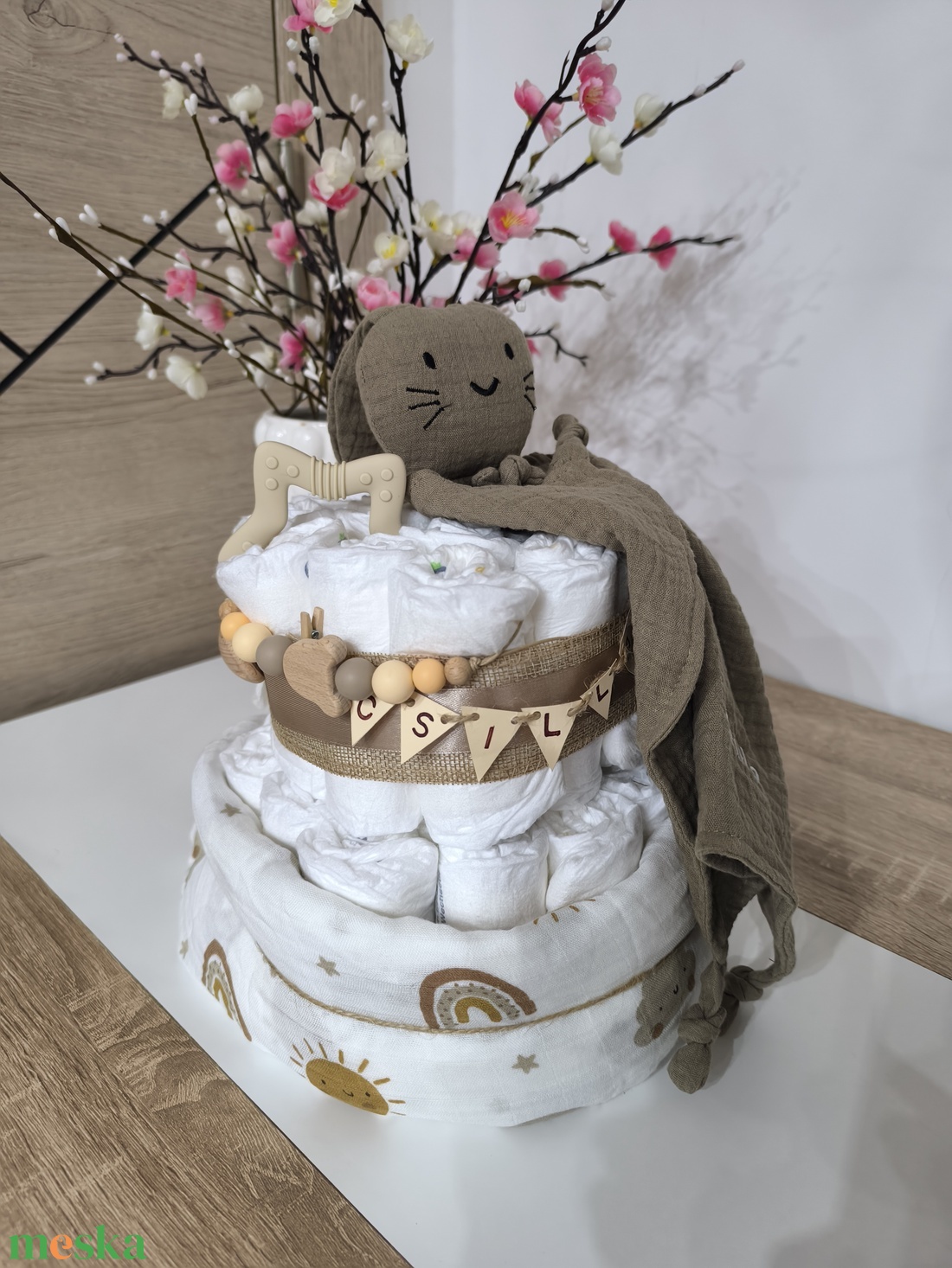 Natúr stílusú, egyedi pelenkatorta névvel � babalátogató ajándék - baba - mama - pelenkázó, babafürdető kellékek - pelenkatorta - Meska.hu
