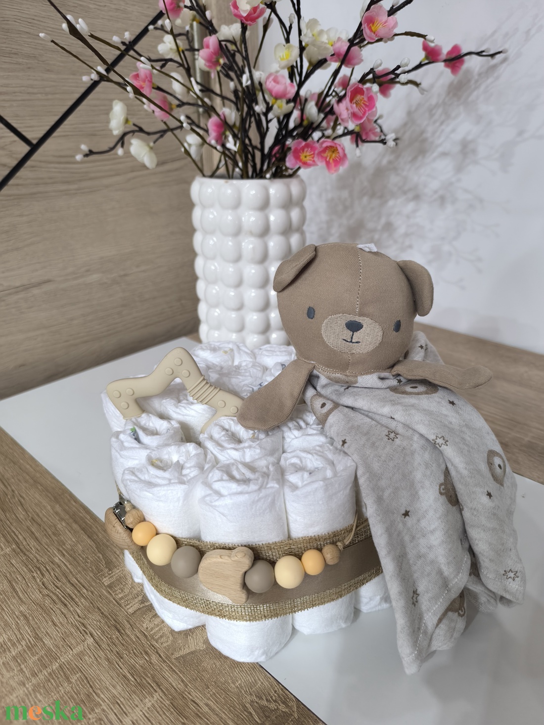 Unisex pelenkatorta natúr színekben � babaajándék kislánynak vagy kisfiúnak - baba - mama - pelenkázó, babafürdető kellékek - pelenkatorta - Meska.hu