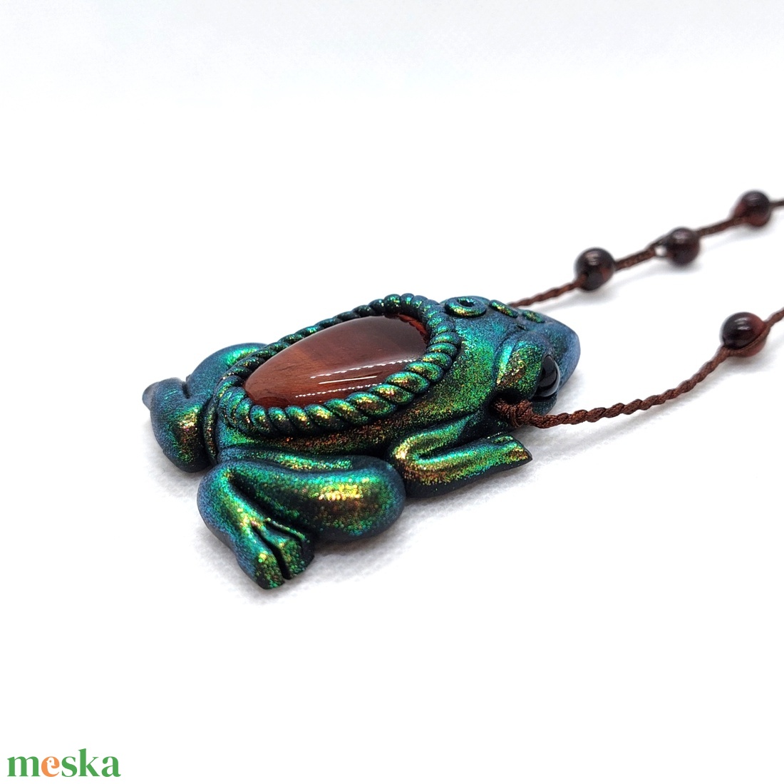 Béka amulett macskaszem ásvánnyal - ékszer - nyaklánc - medálos nyaklánc - Meska.hu Béka amulett macskaszem ásvánnyal - ékszer - nyaklánc - medálos nyaklánc - Meska.hu