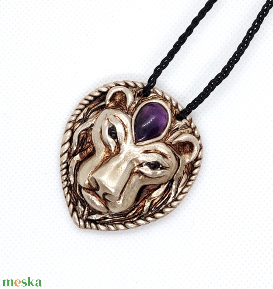 Oroszlán amulett ametiszt ásvánnyal - ékszer - nyaklánc - medálos nyaklánc - Meska.hu Oroszlán amulett ametiszt ásvánnyal - ékszer - nyaklánc - medálos nyaklánc - Meska.hu