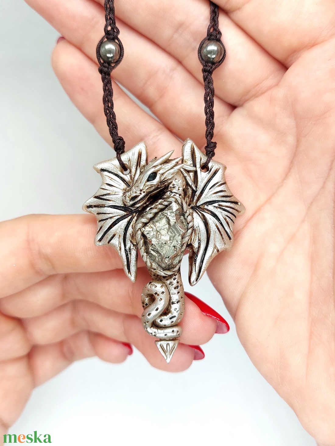 Sárkány amulett pirit ásvánnyal - ékszer - nyaklánc - medálos nyaklánc - Meska.hu Sárkány amulett pirit ásvánnyal - ékszer - nyaklánc - medálos nyaklánc - Meska.hu