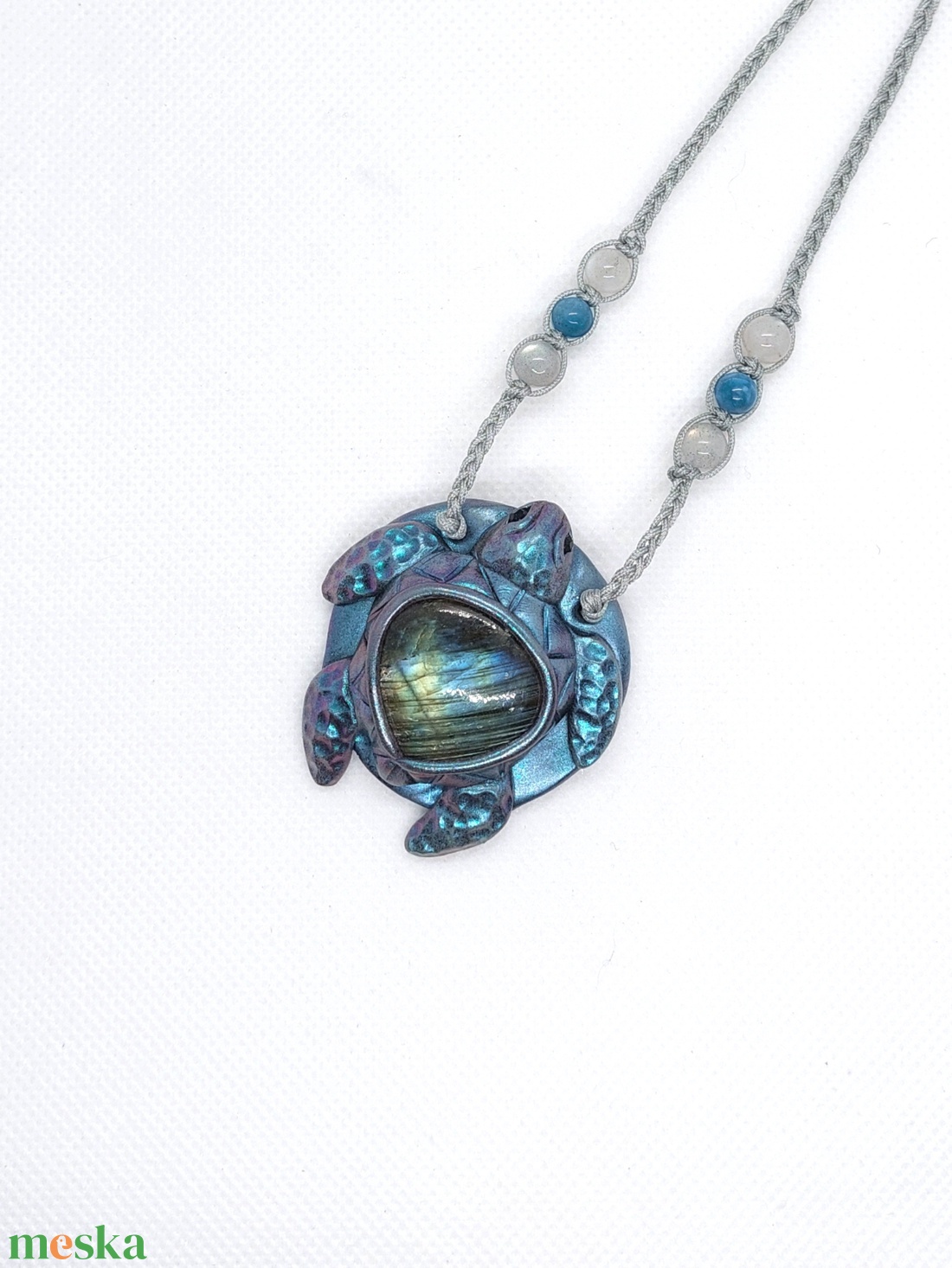 Teknősbéka amulett labradorittal - ékszer - nyaklánc - medálos nyaklánc - Meska.hu Teknősbéka amulett labradorittal - ékszer - nyaklánc - medálos nyaklánc - Meska.hu