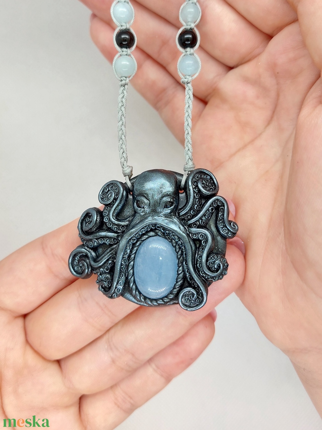 Polip amulett aquamarin ásvánnyal - ékszer - nyaklánc - medálos nyaklánc - Meska.hu Polip amulett aquamarin ásvánnyal - ékszer - nyaklánc - medálos nyaklánc - Meska.hu