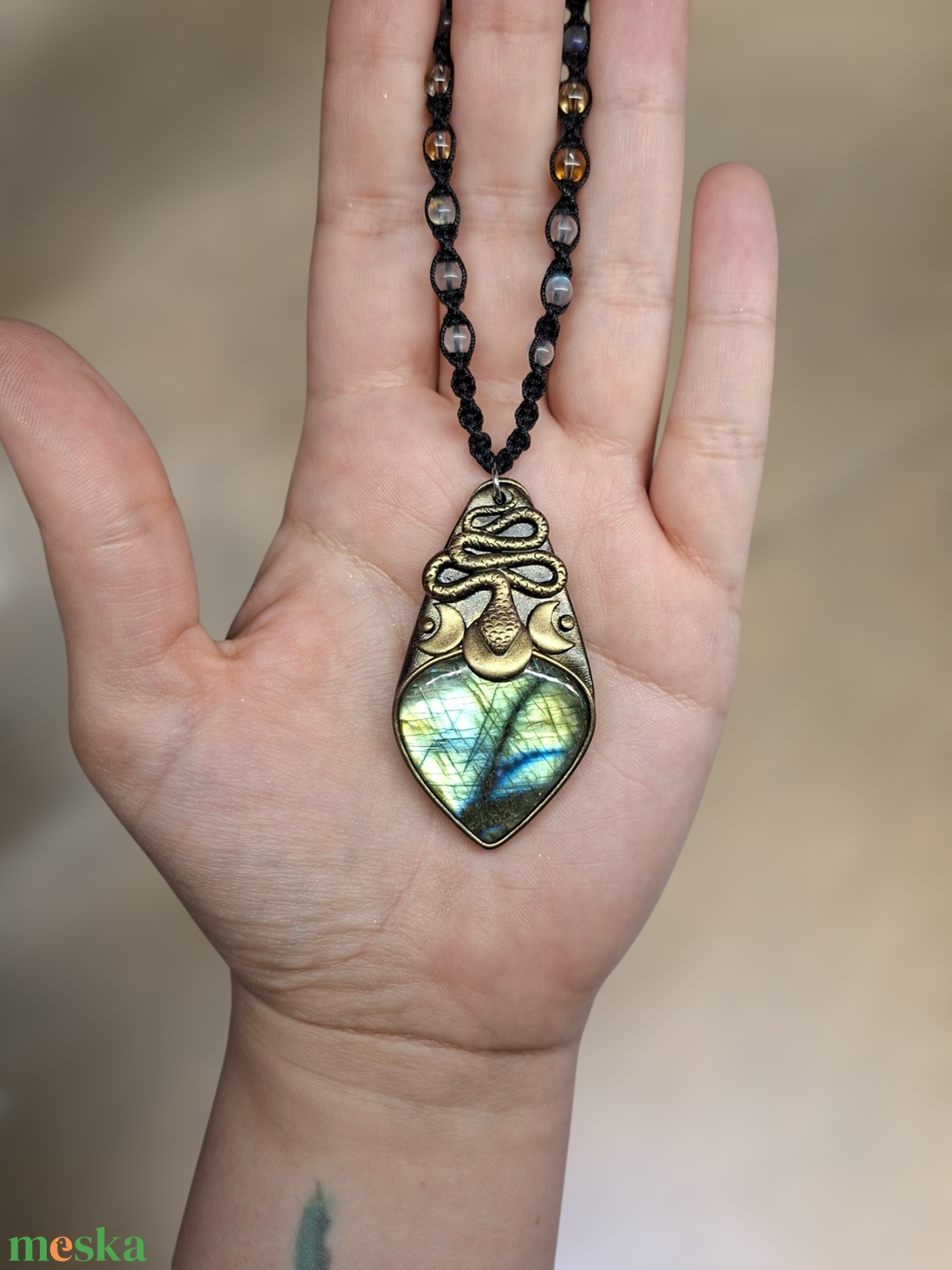 Kígyó és holdfázis labradorittal  - ékszer - nyaklánc - medálos nyaklánc - Meska.hu