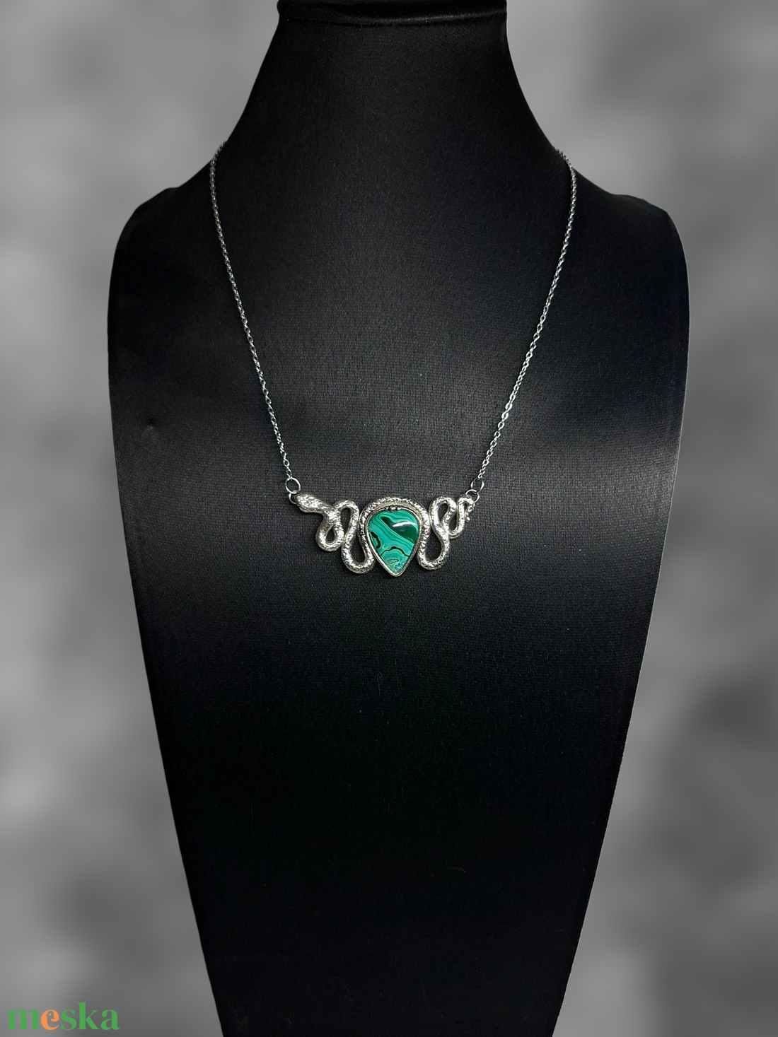 Kígyó nyakék malachittal  - ékszer - nyaklánc - medálos nyaklánc - Meska.hu