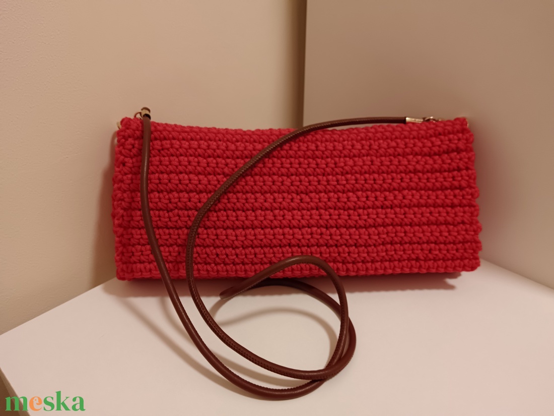 Napsugár  kézzel horgolt kézműves női táska, vállon és keresztben hordható (több színben) - táska & tok - kézitáska & válltáska - válltáska - Meska.hu Napsugár  kézzel horgolt kézműves női táska, vállon és keresztben hordható (több színben) - táska & tok - kézitáska & válltáska - válltáska - Meska.hu